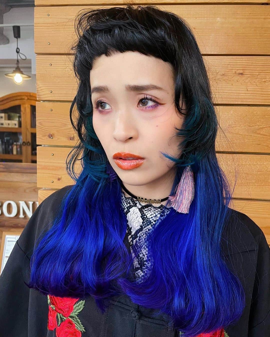 小春のインスタグラム：「自分の中では結構切りました。 狼です。はて」