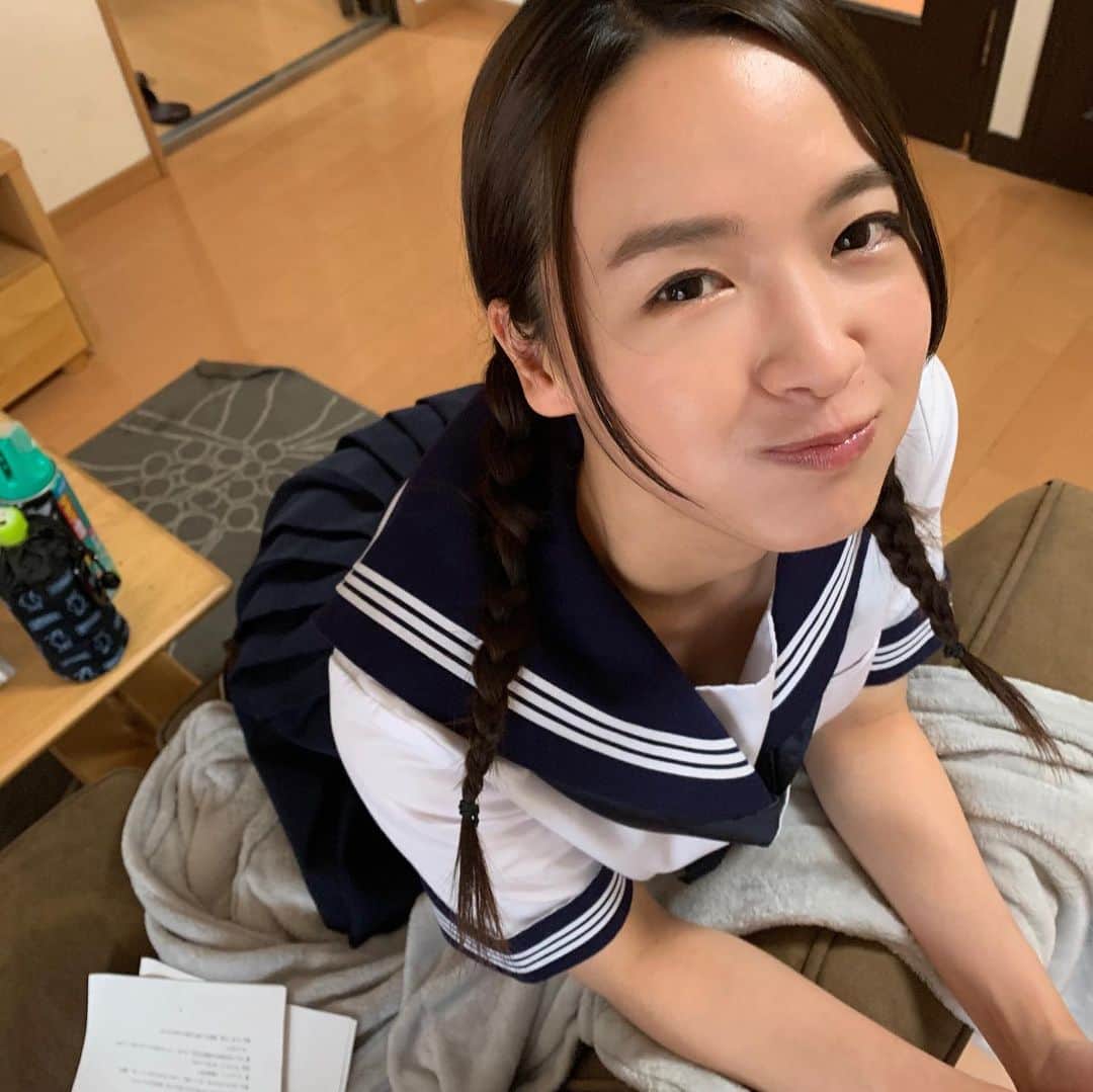 向井藍さんのインスタグラム写真 - (向井藍Instagram)「おさげ＋制服 #aimukai #向井