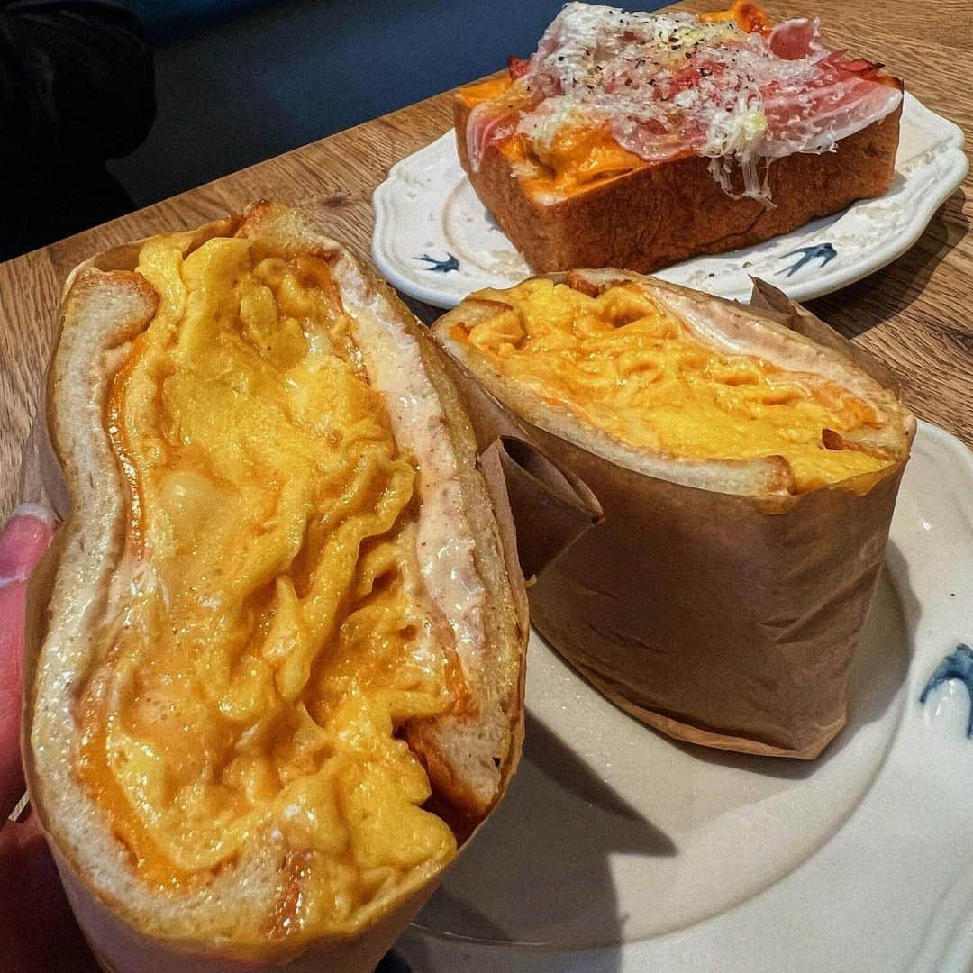 森友二さんのインスタグラム写真 - (森友二Instagram)「美味しかった🍞😋✨   #天然酵母の食パン専門店つばめパンandmilk名駅店   #Japan  #philippines #spain   #batbuddies  #โอมนนน  #love」4月5日 20時53分 - moriyuji.0701