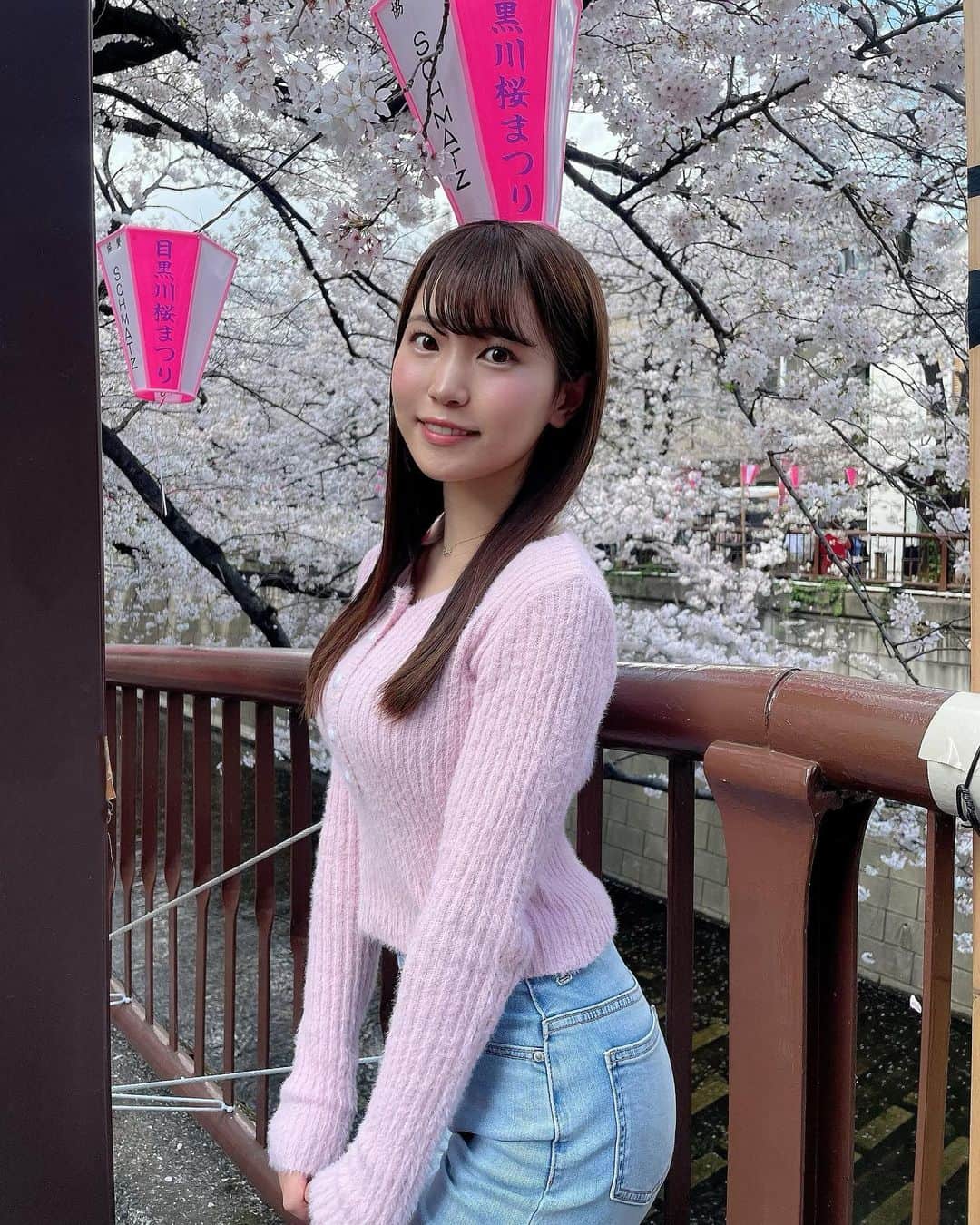 坂東遥のインスタグラム：「🌸🍡🫖  お花見コーデです🩰🥣  今年はいろんな場所で 大好きな桜を見れて 幸せでございます☺︎🌸」