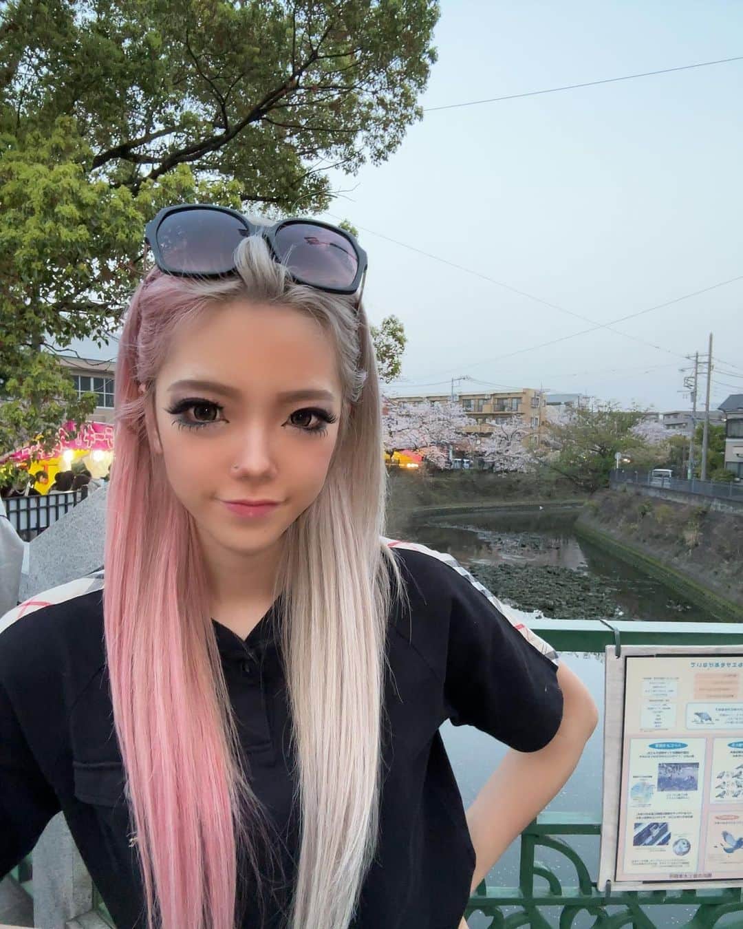 ちみれなのインスタグラム：「#お兄ちゃんのバーバリーおさがり #この時代のデザインがすき」