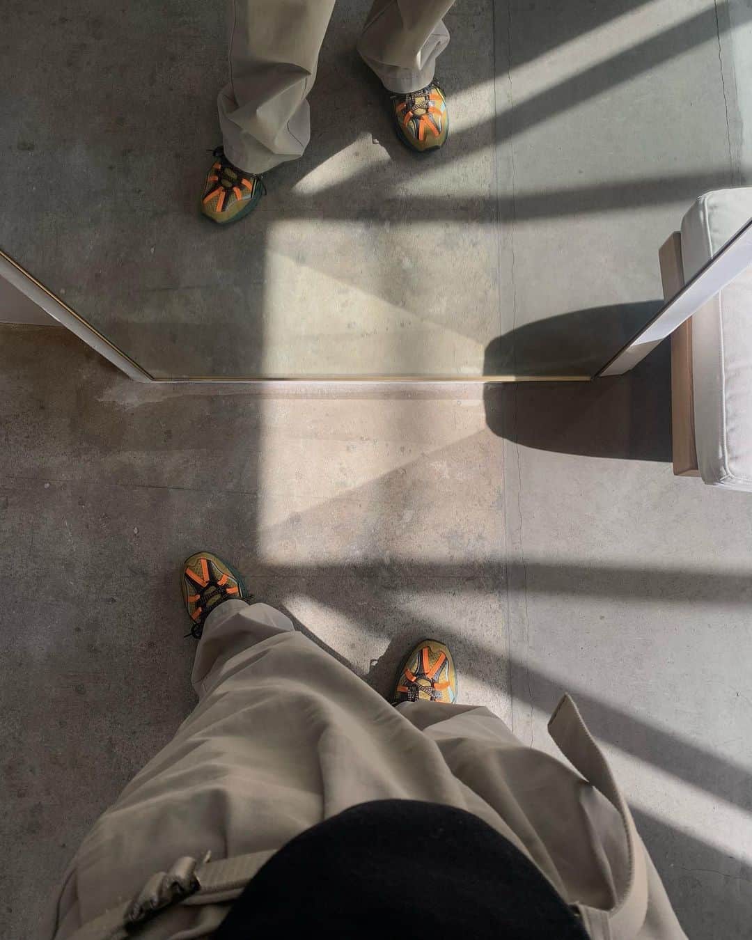 Shiho Sasakiのインスタグラム：「おNew〜👟☘️  #今日の足元」