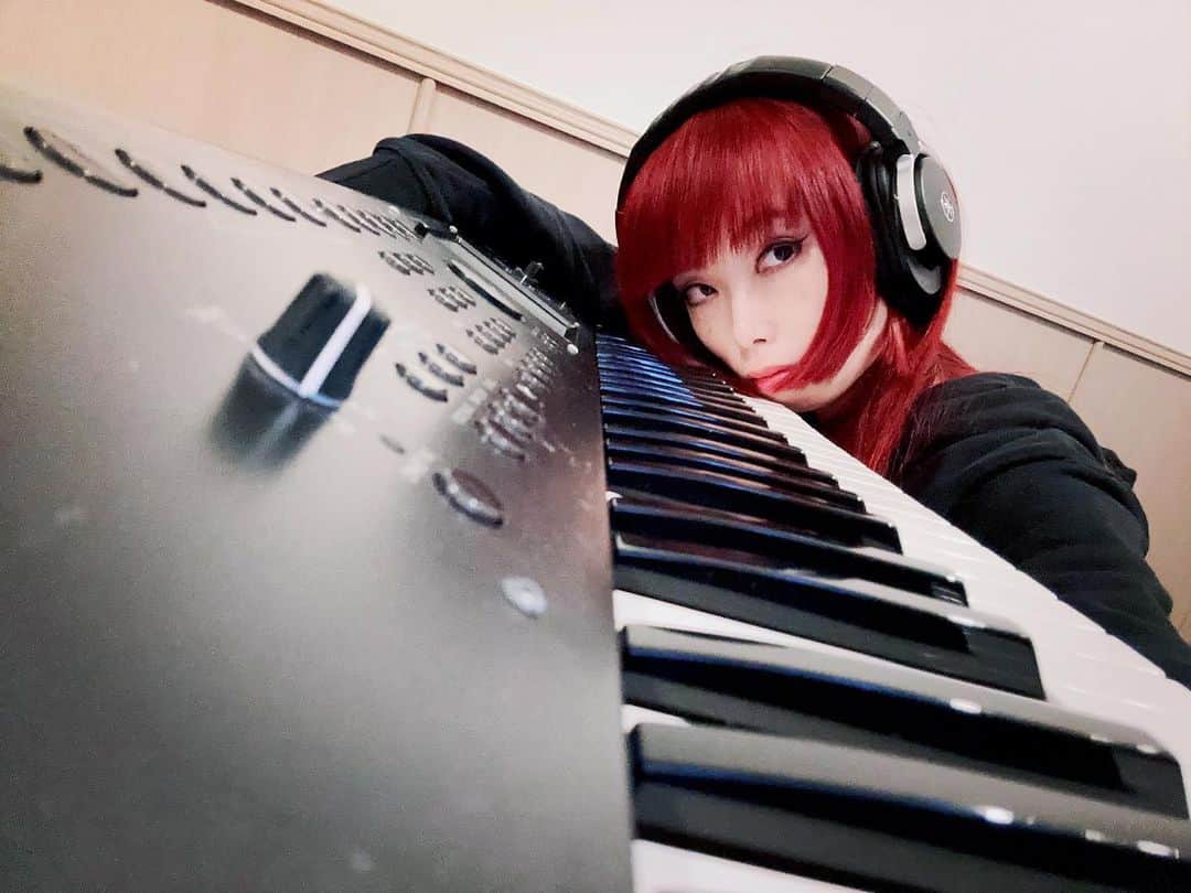 ながしまみのりのインスタグラム：「🎹誕🎼生🎧日🔊 ⁡ Thank you for the birthday wishes🌹 ⁡ 2023.04.05 ながしまみのり / Minori Nagashima @minori.nagashima  ⁡ ・ #ながしまみのり #MinoriNagashima」