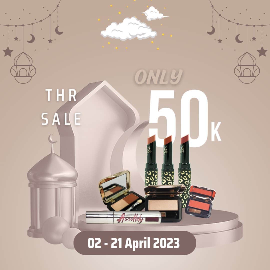 ASHANTY BEAUTY CREAM OFFICIALのインスタグラム：「Ladies!!! siapa yang udah nungguin promo dari @ashanty.store ?!!  NAH! mumpung sekarang lagi bulan ramadhan, mimin mau bagi-bagi diskon THR untuk kalian!😍 khusus kalian pecinta produk kosmetik bunda Ashanty, ada promo TEBUS MURAH CUMAN 50K AJA untuk produk yang aku sebutin dibawah : • Shimmer • Blush On • Lip Moist • Liptint Aurelloly • Lipgloss Aurelloly  Yuk langsung aja amankan produk kesayangan kalian sekarang juga 😍😍  #ashanty #ashantycosmetics #makeupartist #thrsale」