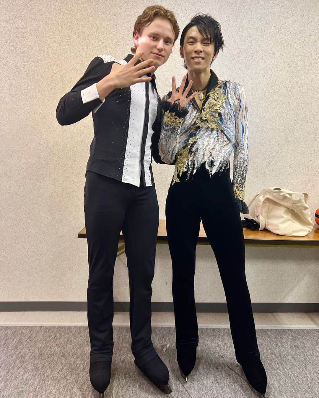 イリア・マリニンさんのインスタグラム写真 - (イリア・マリニンInstagram)「Guess who  #yuzuruhanyu #soi #starsonice」4月5日 21時42分 - ilia_quadg0d_malinin