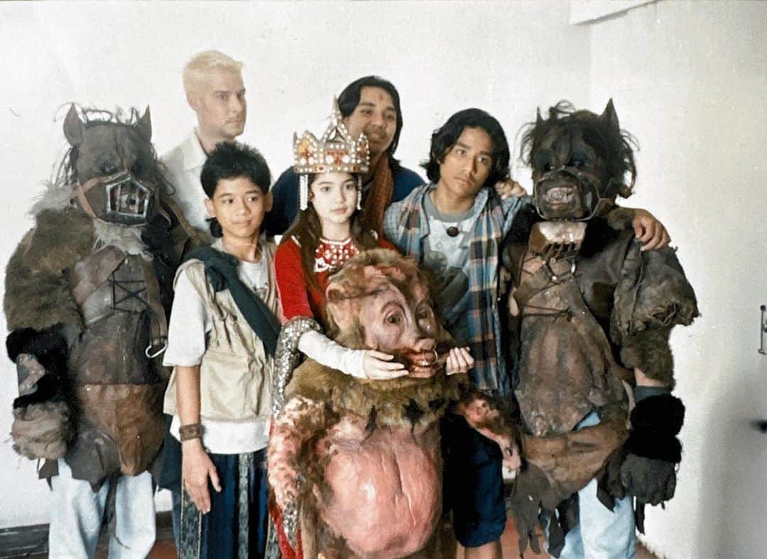 アン・カーティスさんのインスタグラム写真 - (アン・カーティスInstagram)「#wayback when movie posters used to be painted in the streets of Manila, photos AND movies were actually shot on Film. Magic Kingdom and my role as Princess Dahlia will always have a special place in my heart. As a 12 year old, this was definitely a core memory. Forever grateful to Director’s Peque Gallaga and @lorereyes1 and of course, @viva_films 🌼 just realized I’m celebrating 25 years in the industry. Pretty insane… passion for acting is still very much burning .. Can’t wait to start again real soon - with a director who was our assistant director for MK 👉🏽@erikmatti 📽️ Thanks for the photos Samuel @junellhernando 📽️ fellow #batang90s 🦋 #waybackwednesday」4月5日 21時45分 - annecurtissmith