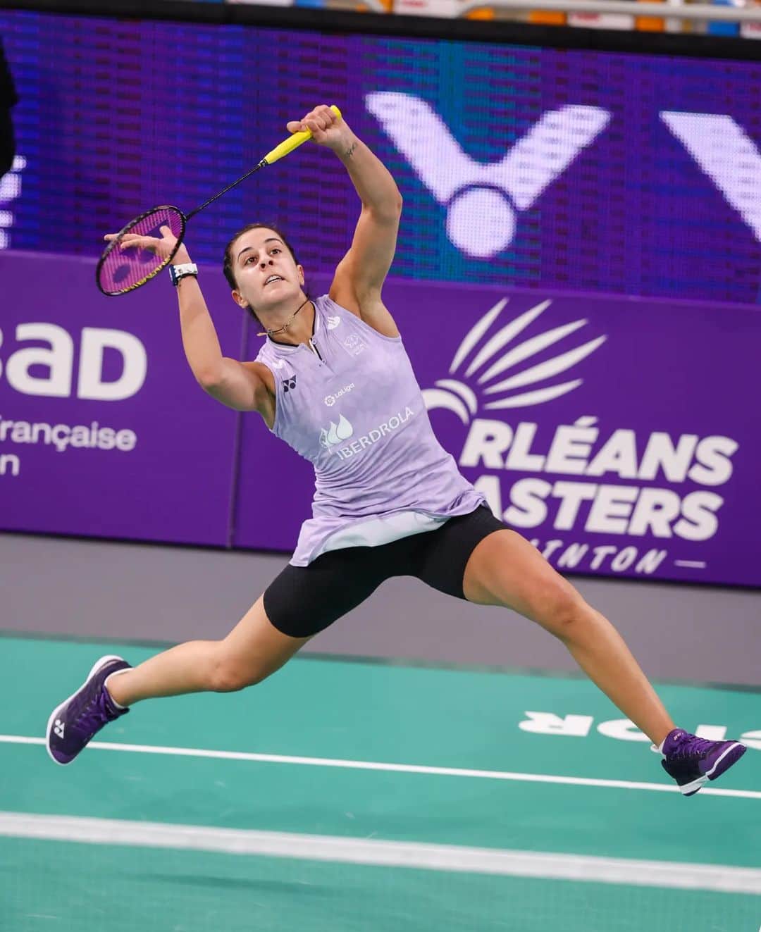 キャロリーナ・マリンのインスタグラム：「Step by step, the journey at the Orleans Masters continues tomorrow... 💪  Paso a paso, el camino en el Orleans Masters sigue mañana... 🏸  📸 @badmintonphoto_official   #PuedoPorquePiensoQuePuedo」