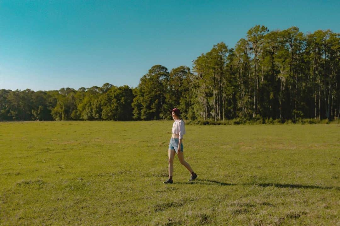 スヴィ・コポーネンのインスタグラム：「Free (Tree) Therapy」