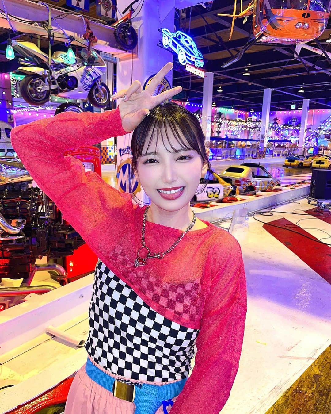 鈴木瞳美のインスタグラム：「❤︎  ❤️💙」