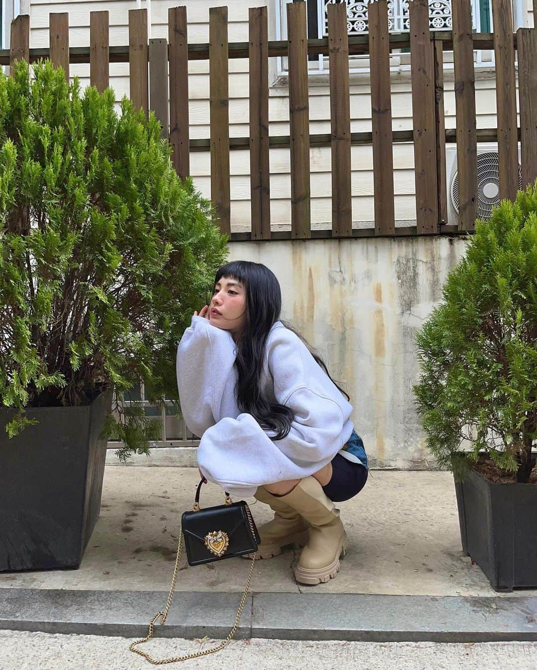 ナナ さんのインスタグラム写真 - (ナナ Instagram)「볼빨간나나 🍑 🍒 🌿 ☂️」4月5日 13時20分 - jin_a_nana