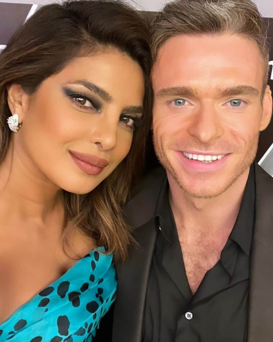プリヤンカー・チョープラーのインスタグラム：「Nothing to see here. Just Nadia and Mason sharing the love after screening Citadel for the first time in mumbai.. ❤️🙏🏽🥹 @maddenrichard」