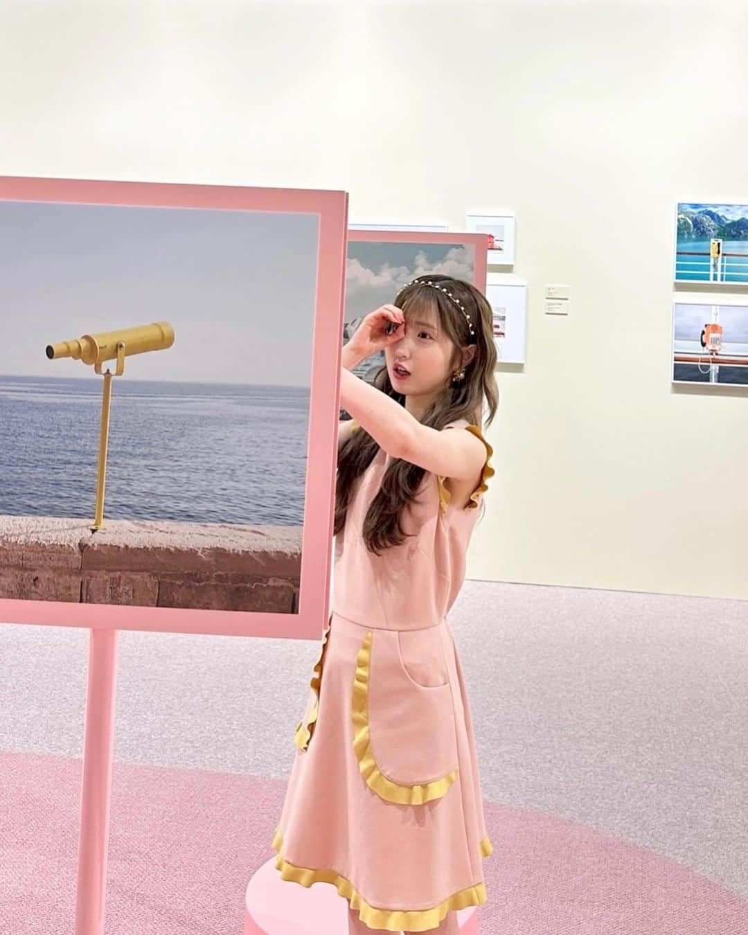 本田仁美さんのインスタグラム写真 - (本田仁美Instagram)「.  『ウェスアンダーソンすぎる風景展』 本日からスタートです🎨  ポップでカラフルな世界観の中で旅行気分を楽しみながら オシャレな写真がたくさん撮れちゃいます🧚🏻‍♀️  素敵な旅のヒントをぜひ見つけてみてください🛫🎫  @awa__tokyo  #AWA展 #ウェスアンダーソンすぎる風景展」4月5日 14時04分 - 10_hitomi_06