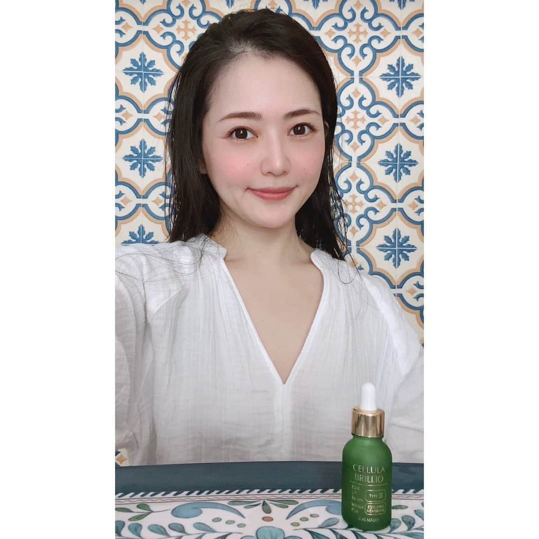 山口愛実のインスタグラム：「使いつづけてます チェルラーブリリオ✨✨  毎年今の花粉症のシーズンには顔がかぴかぴこなこなになっていたのがチェルラーを使い始めてからはつるつるお肌キープ！ 潤いが欲しい時はブリリオをたっぷり😆  シワだけじゃなく乾燥もケアできる チェルラーブリリオで美しい素肌をキープしましょう🌸  #PR #美容 #美肌 #スキンケア #美容成分 #チェルラーブリリオ #アラサー美容#アラフォー美容 #すっぴん　#素肌」