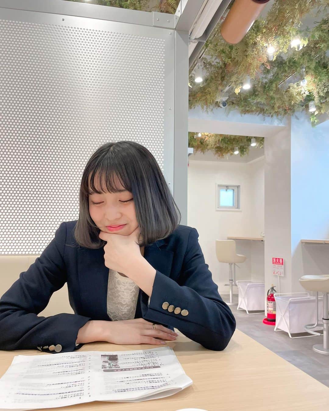 戸奈あゆみのインスタグラム：「TIKTOKの撮影、頑張りました！笑   #FEEEP #japanesegirl #japanese #girl #photography #portrait  #selfie  #被写体 #自撮り #自撮り女子  #自撮り界隈 #model #写真 #フリーモデル #ポートレート女子 #モデル #撮影モデル #大学院 #大学院生」