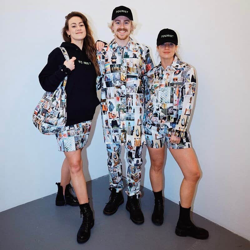 スタースタイリングのインスタグラム：「We are all tourists on earth…. 🌏🌍🌎 #tourists #worldtourist #starstyling #ilovecolors」