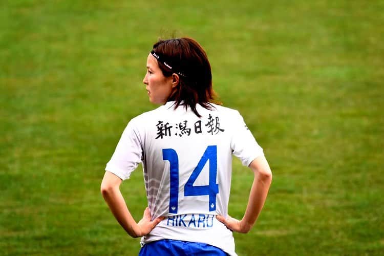 のインスタグラム：「. . . . . . サポーターの皆さんと 勝利を掴めるように 歩みを止めず頑張ります。 次こそ絶対勝つ🔥 . #weリーグ #albirex」