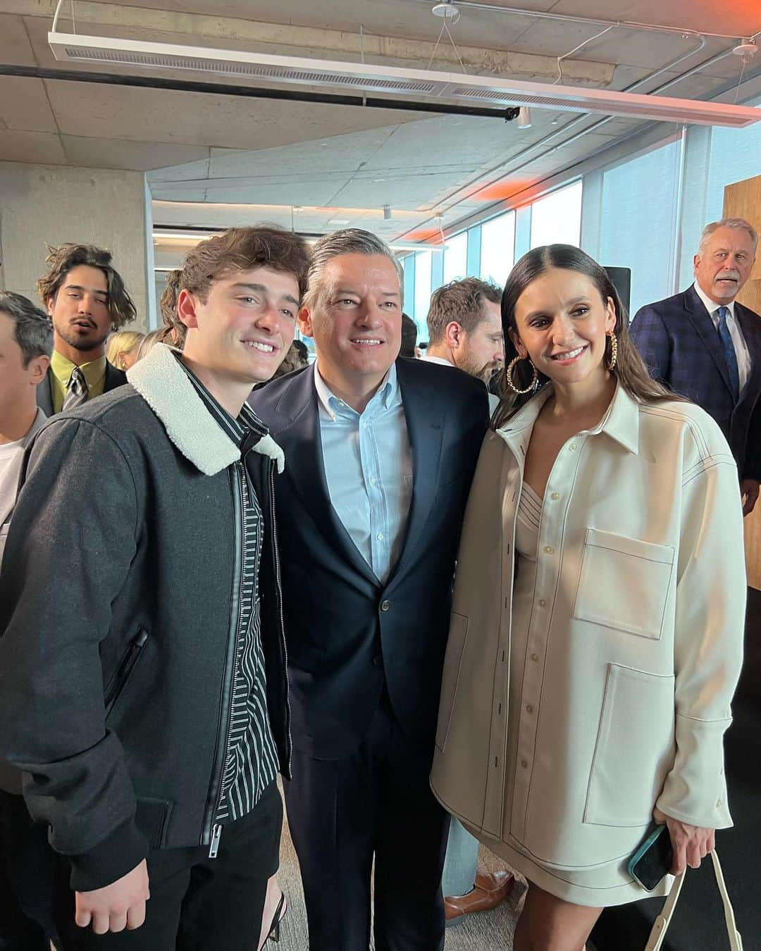 ノア・シュナップのインスタグラム：「Toronto for the day」