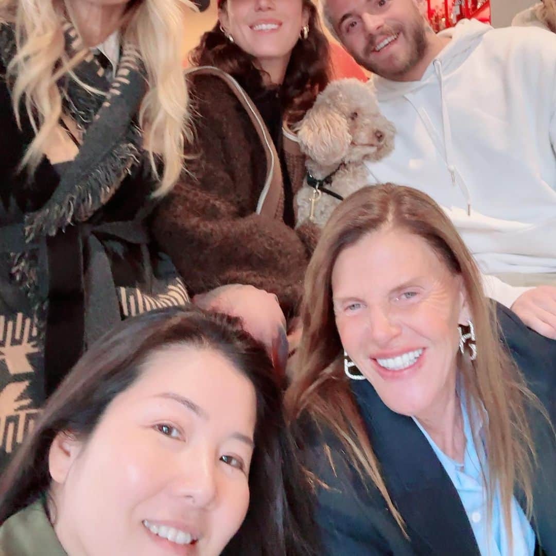 アンナ・デッロ・ルッソさんのインスタグラム写真 - (アンナ・デッロ・ルッソInstagram)「Reunited in a nice day 💕💕💕 congratulations to @nicolo_triggiani ❤️and his team for this new adventure @apulianfactory 👏🏻👏🏻👏🏻」4月5日 17時19分 - annadellorusso