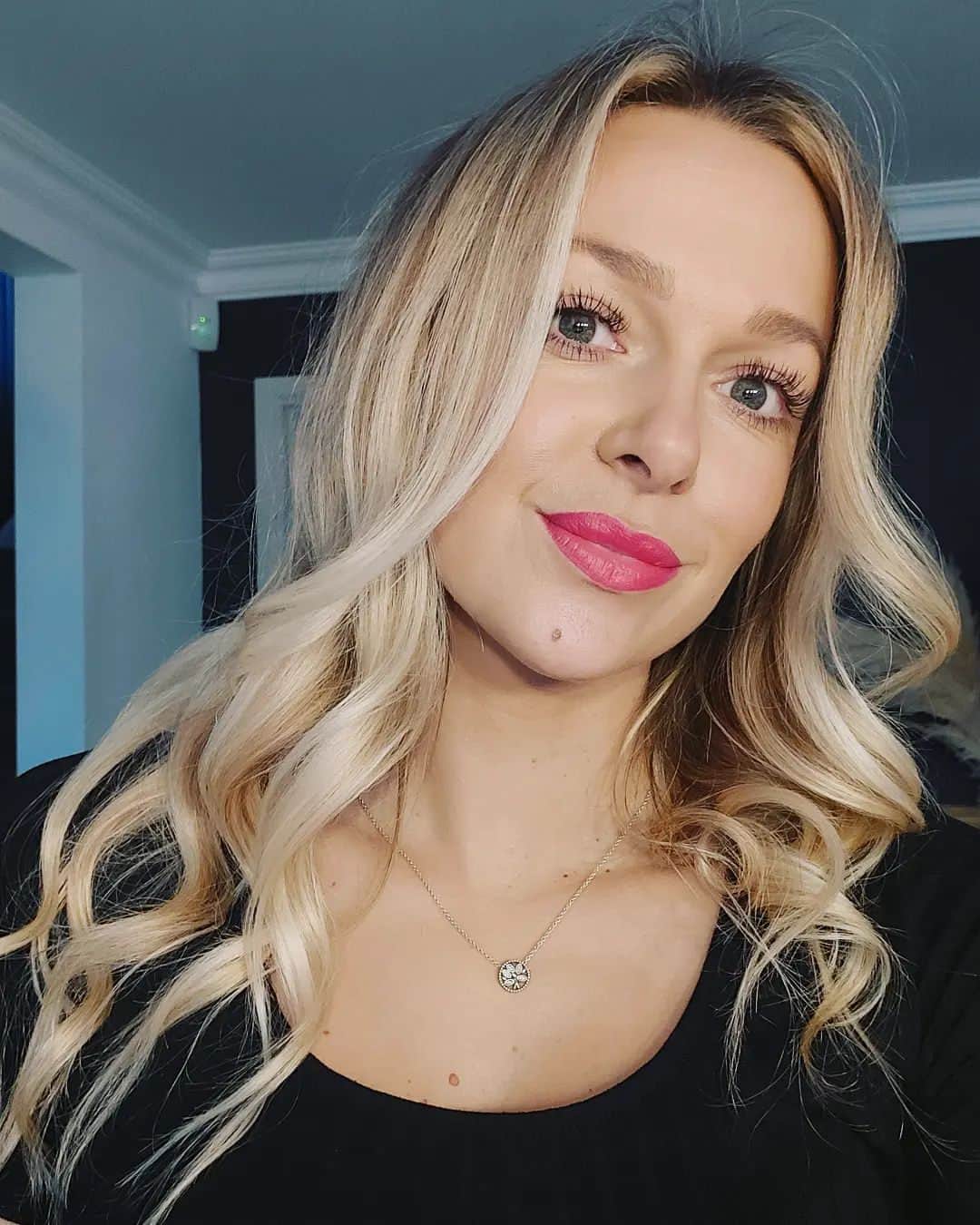 トニア・コーチのインスタグラム：「💄」