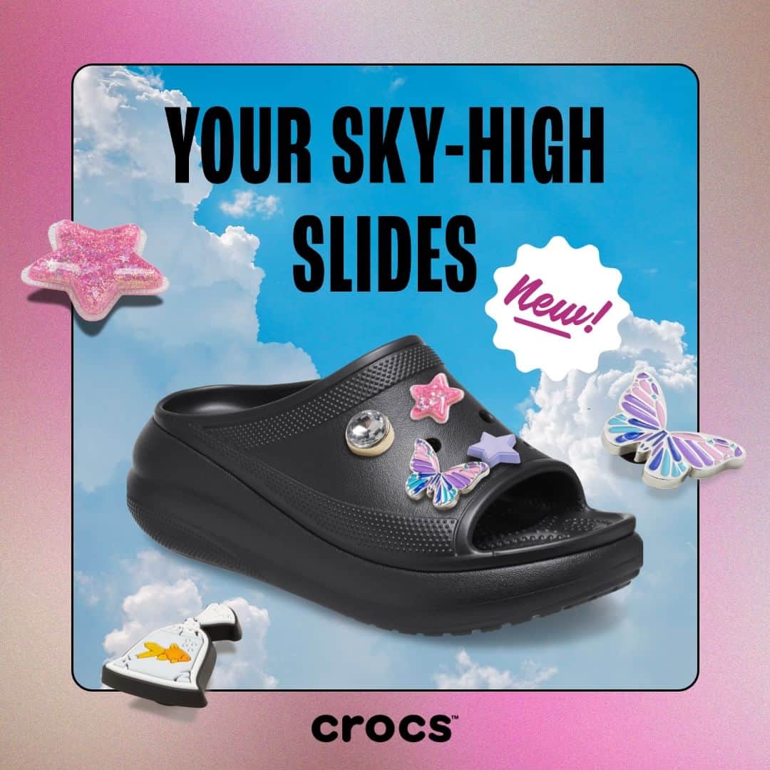 クロックス（crocs）さんのインスタグラム写真 - (クロックス（crocs）Instagram)「スタイリッシュなスライドデザインに に厚底を採用したニューシルエット。 お見逃しなく。#Newatcrocs  #クラッシュスライド #クロックス #スライドサンダル  #厚底サンダル」4月5日 18時00分 - crocsjp