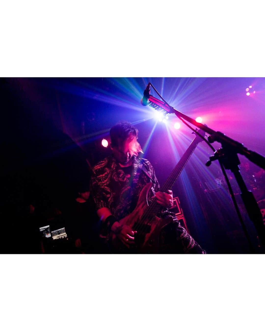 侑威地さんのインスタグラム写真 - (侑威地Instagram)「"PINEFIELDS NIGHT2023" 〜古都のドブネズミ vs 神戸のゴキブリ〜@神戸太陽と虎  photo by @ishii_maki  #rottengraffty #pinefieldsnight」4月5日 18時02分 - yuichi_rotten