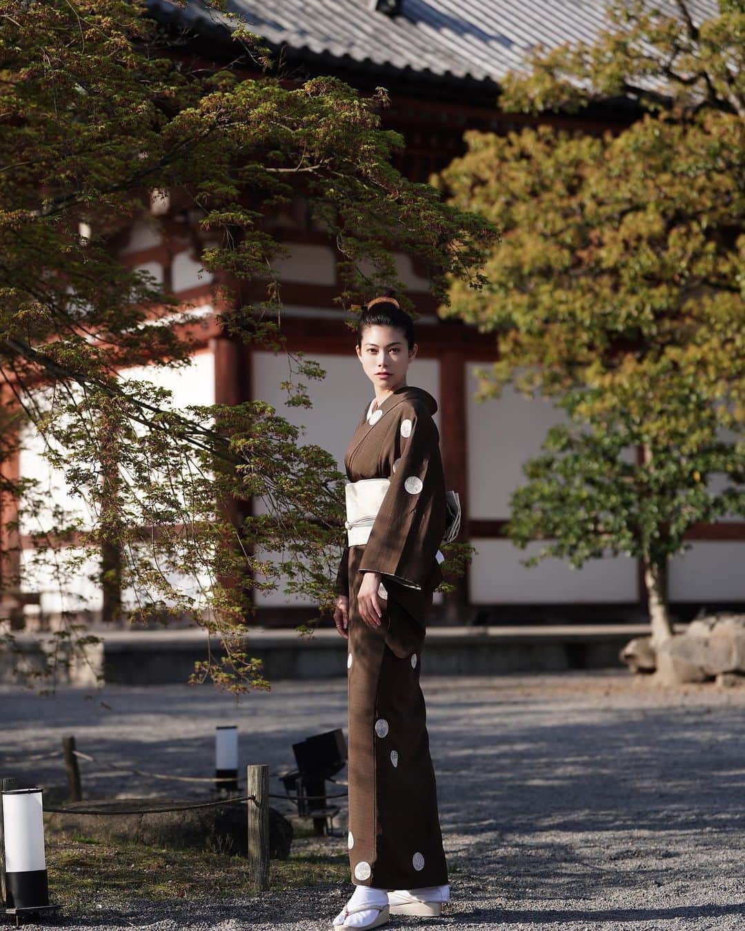 森星さんのインスタグラム写真 - (森星Instagram)「Visiting Tōji temple in Kyoto 🌸  wearing @shokurakuasano by @asaasaaasaa  photographer @tokio_kid  Special thanks to @yoshie.816」4月5日 18時16分 - hikari
