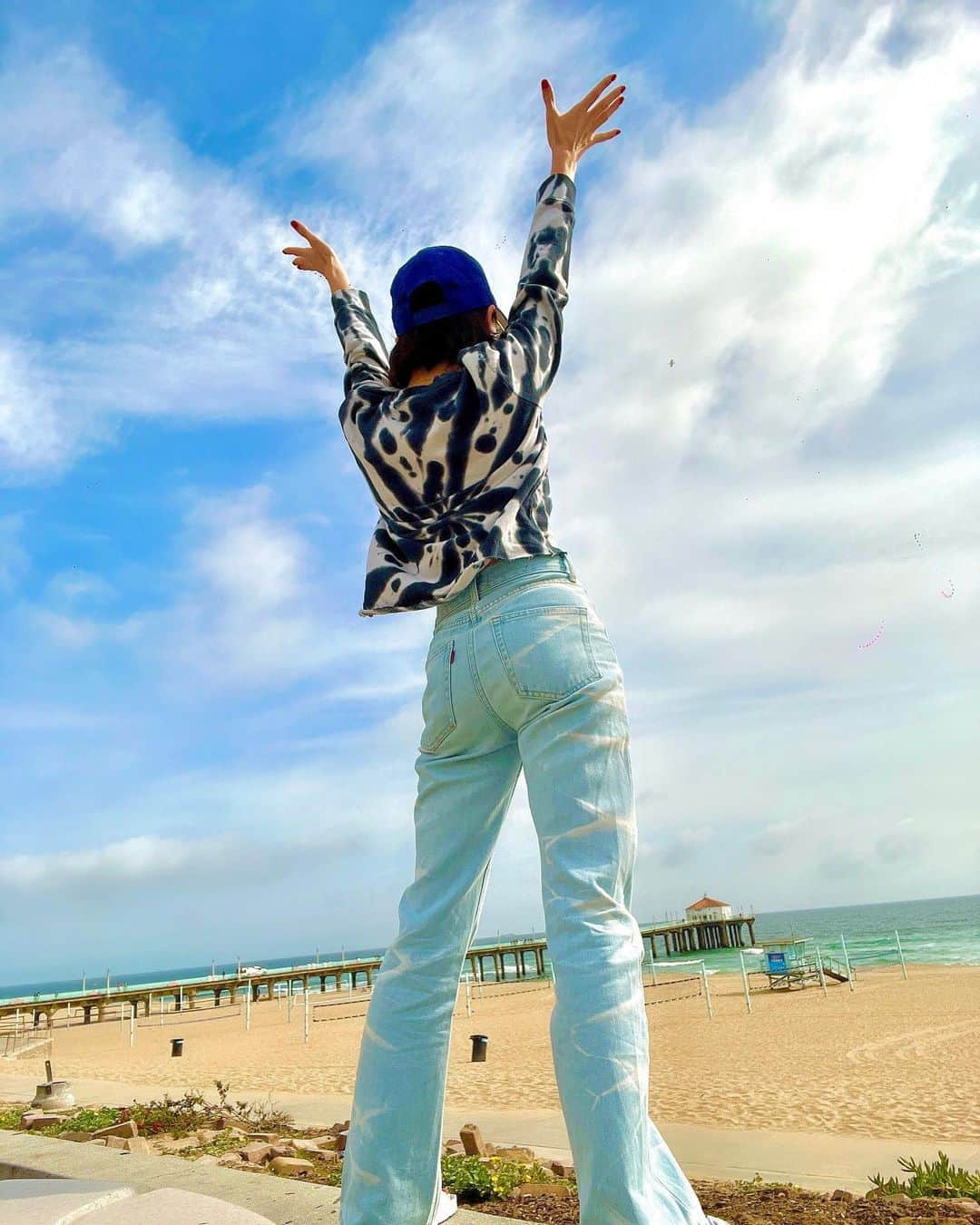 Rilyさんのインスタグラム写真 - (RilyInstagram)「2月に行ったLA最高でした🌞🌊 時差投稿だけどUPしてく🇺🇸✨ やっと海外行けるようになってきて 嬉しい☺️💕 ． ． ． #losangeles#los  #マンハッタンビーチ  #manhattanbeach」4月5日 18時29分 - rily_burlesque