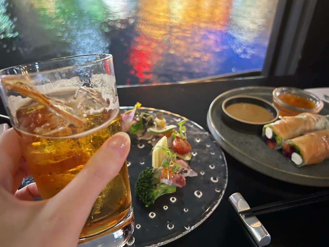 いけちゃんのインスタグラム：「1人旅最高〜✈️」