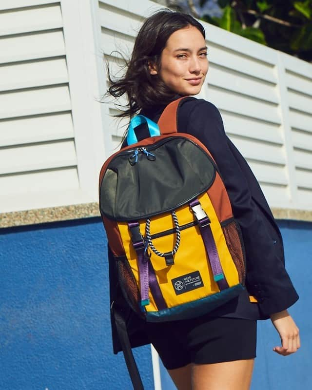 ミュニックのインスタグラム：「Mochila blockcolor de la colección Recycled X. Elaborada a partir de botellas de plástico recicladas.  #MunichSports #fashion #bags #accessories #sustainablefashion #recycledx」