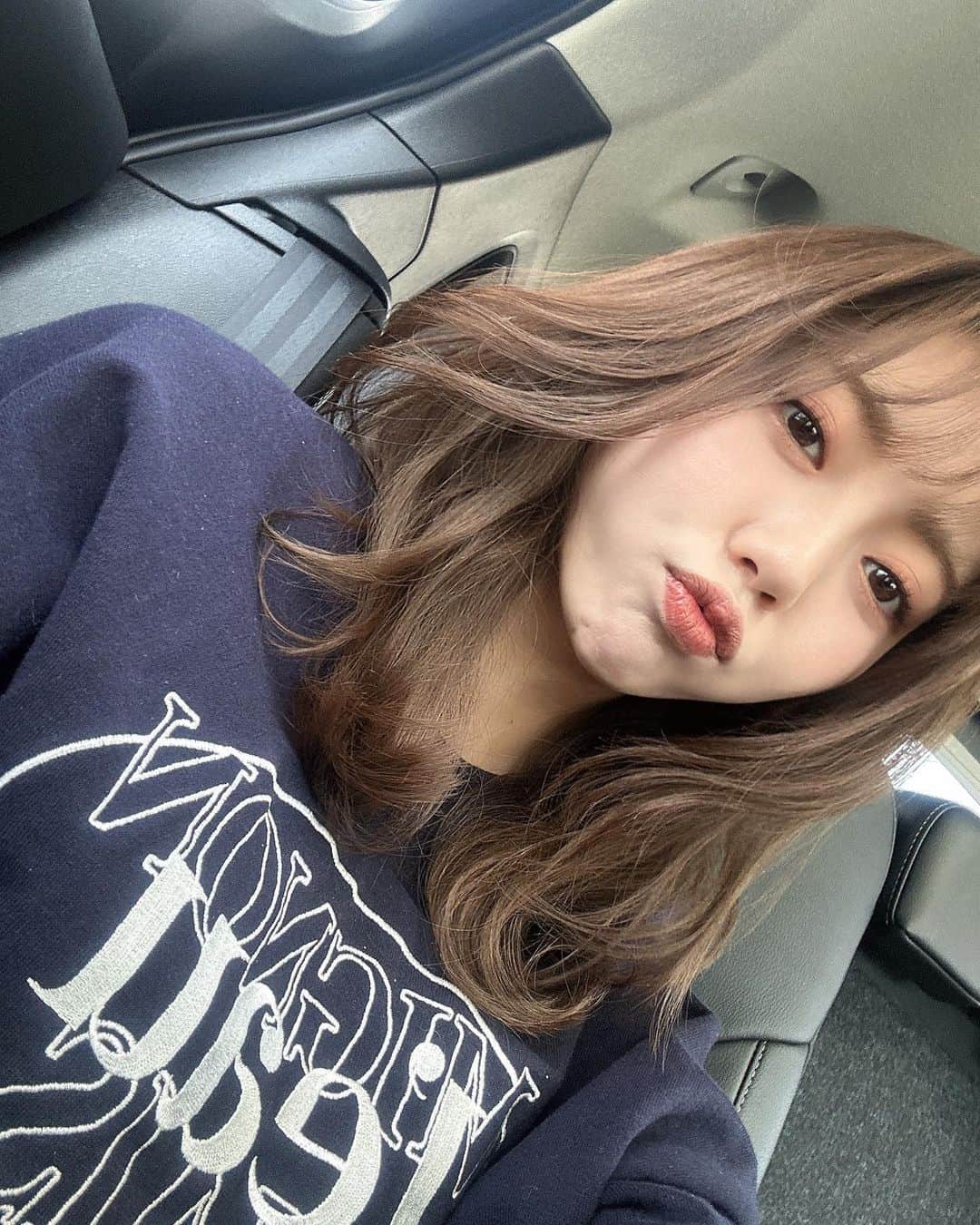 野島樺乃のインスタグラム：「🌀 . . . まつパしていただいたから お風呂上がりでも、寝起きでも ナチュラルにまつげがくるんって 上がってるの、♡ . . . @mm__minami  @futuro_eyelash  #まつパ #まつげパーマ  #ノジマノビヨウ」