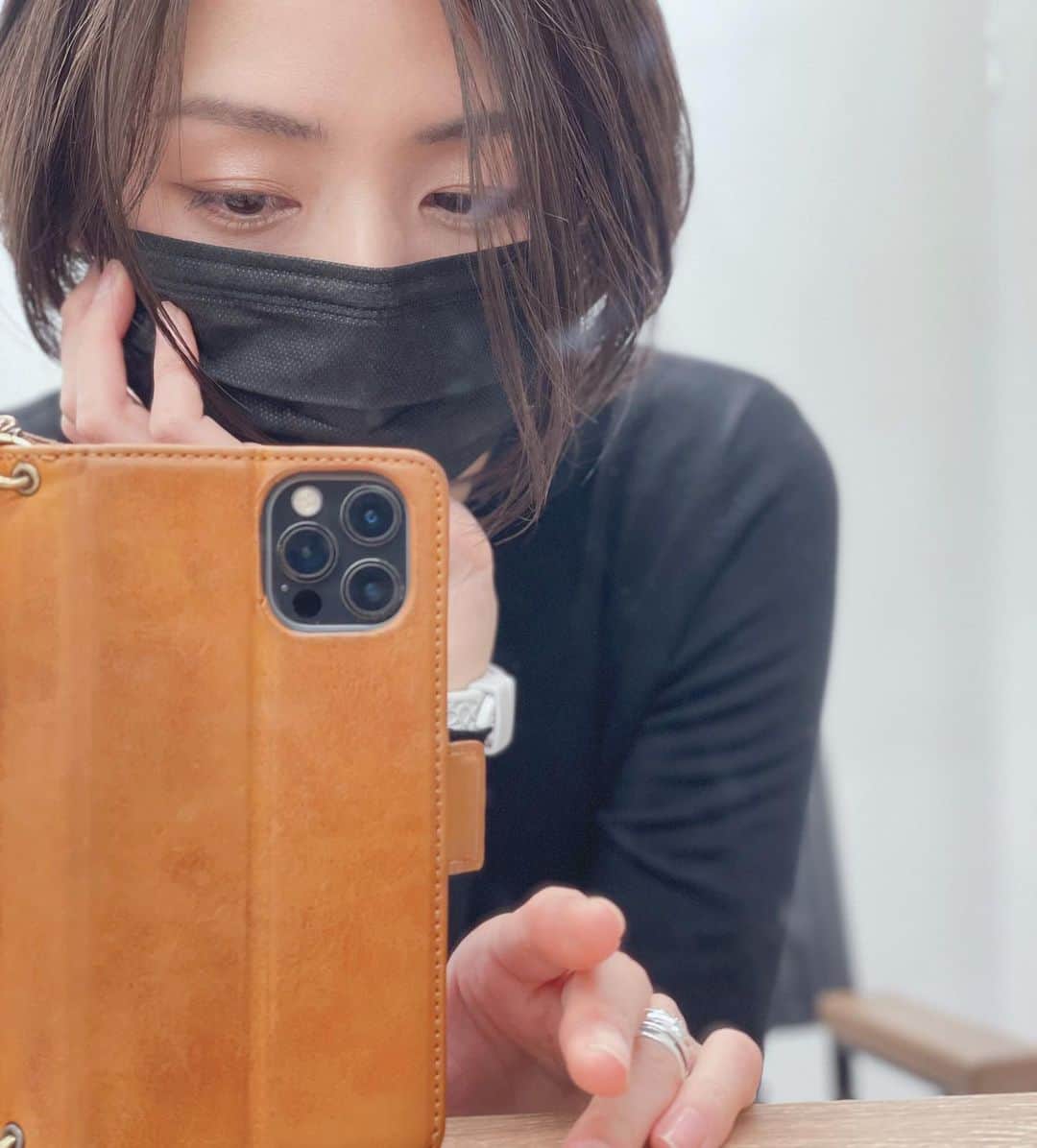 片山萌美さんのインスタグラム写真 - (片山萌美Instagram)「👀  なかなか目が合わないね。笑  #moemikatayama」4月5日 19時20分 - moet_mi