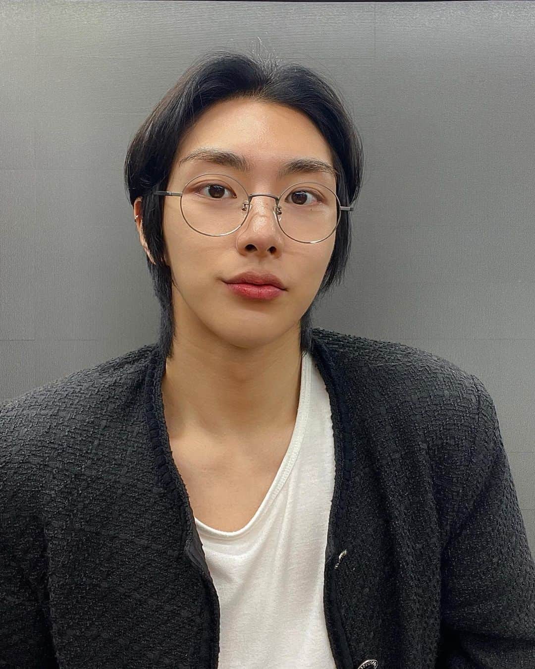 유희도さんのインスタグラム写真 - (유희도Instagram)「잠깐 꿈 꾸고 있는 것 같아요 🤍」4月5日 19時20分 - yoo_heedo96