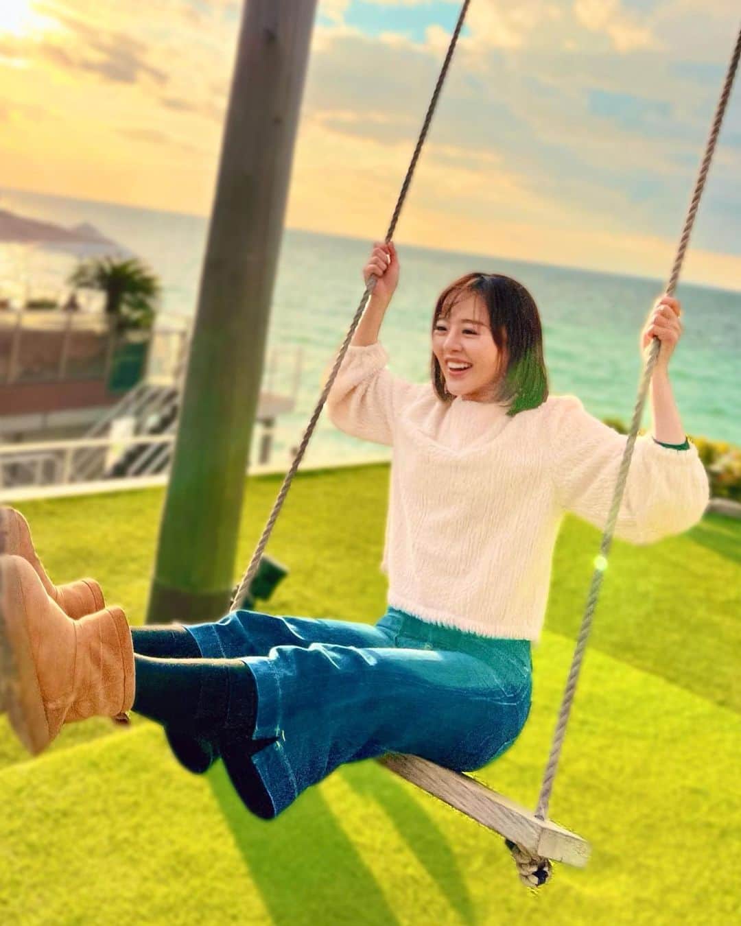 のインスタグラム：「📣information 【舞台出演】 2023年5月10日(水)～5月14日(日) 劇団ユニット関西金髪　旗揚げ公演 「花巻ファミリー」 🎪築地ブティストホール 🎫4月10日12:00発売開始(カンフェティ)  ＜公演日・開演時間＞ 10日(水) S　19時 11日(木) M　14時  S　19時 12日(金) M　14時  S　19時 13日(土) M　14時  S　19時 14日(日) M　12時  S　16時  フライヤーまもなく全公開とのこと！ 続報お待ちくださいませ☺︎  素敵な共演者の方々と、 一体どんな作品が出来上がるのか🫣 楽しみですし楽しみにしていてほしいです！」