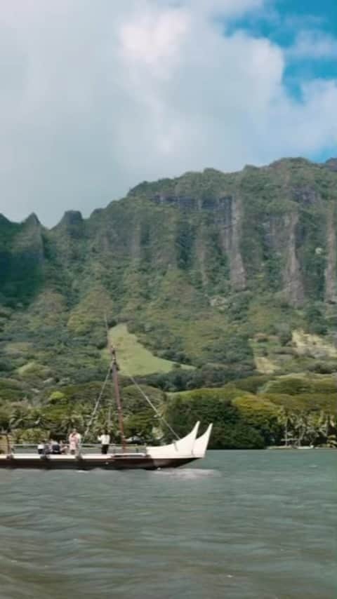 ドウェイン・ジョンソンのインスタグラム：「Our #Moana announcement was a very special day. My family and I felt the mana, the power of the ocean and spirit of our ancestors. Thank you all so much for the love, excitement & support. Singing, dance, culture.  Maui is the role of a lifetime and I’ll give it all I got 🪝🌀」