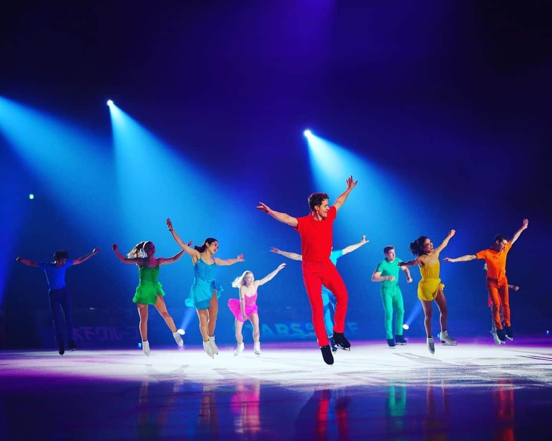 ジェイソン・ブラウンのインスタグラム：「Thanks Iwate for an awesome start to the week! It was such a blast performing here!! Now it’s time to hop, skip, and jump our way to Yokohama for our last 4 shows! 岩手、ありがとうございました！🤗　とても楽しかったです！次は横浜です！2023スターズオンアイスの最後の町！😱 すぐに会いましょう！♥️ @starsonice #soi #soi2023 #figureskating #show #tour #iceshow #skating #japan #iwate #yokohama」