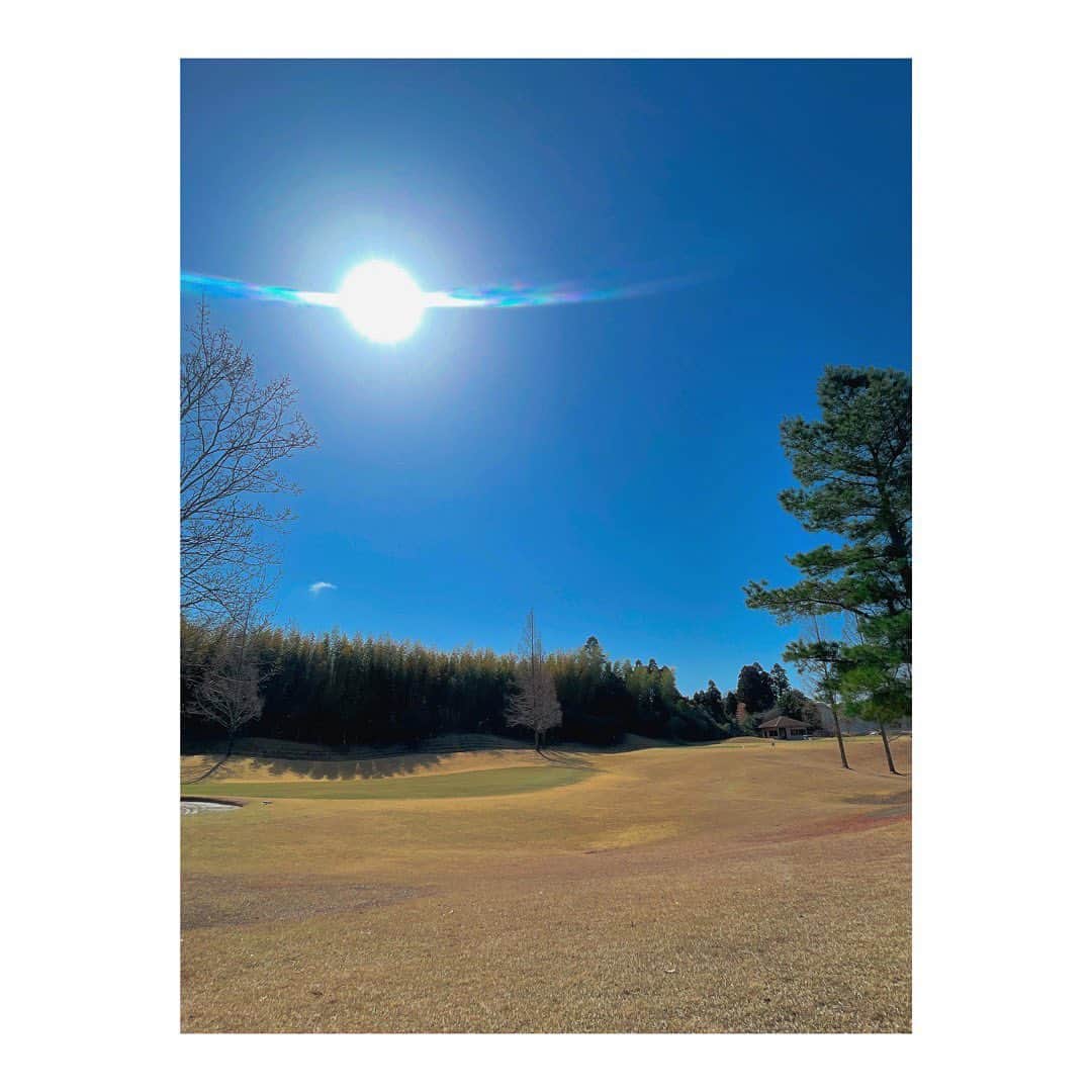 小池美由さんのインスタグラム写真 - (小池美由Instagram)「春のゴルフって最高なのね🏌️‍♀️🌸」4月5日 20時33分 - kkkkkoike