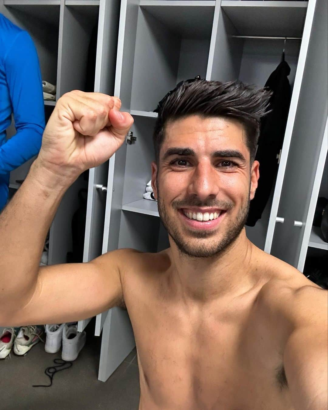 マルコ・アセンシオさんのインスタグラム写真 - (マルコ・アセンシオInstagram)「ENJOY ALWAYS.  Vamos a por otra final @realmadrid 👊🏽」4月6日 6時32分 - marcoasensio10