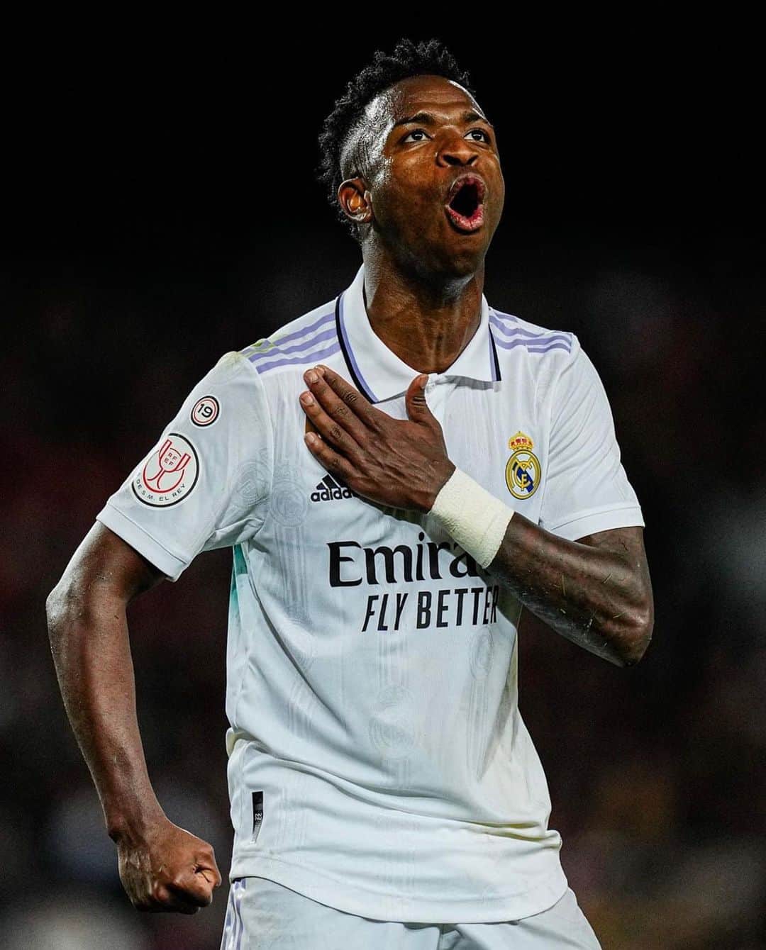 ヴィニシウス・ジュニオールのインスタグラム：「Remontada y Final = REAL MADRID 🤍」
