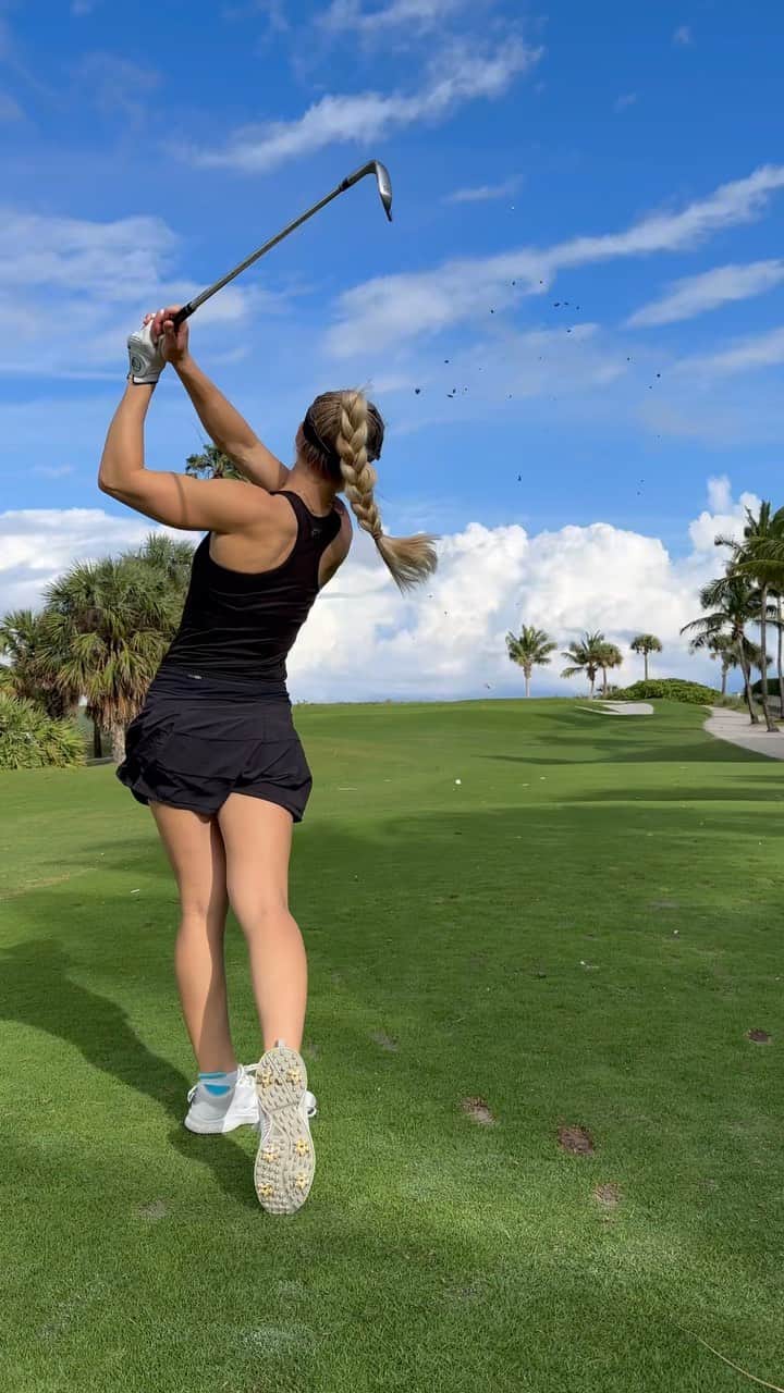 アリサ・ディオミンのインスタグラム：「We love a windy day at PBP3!」