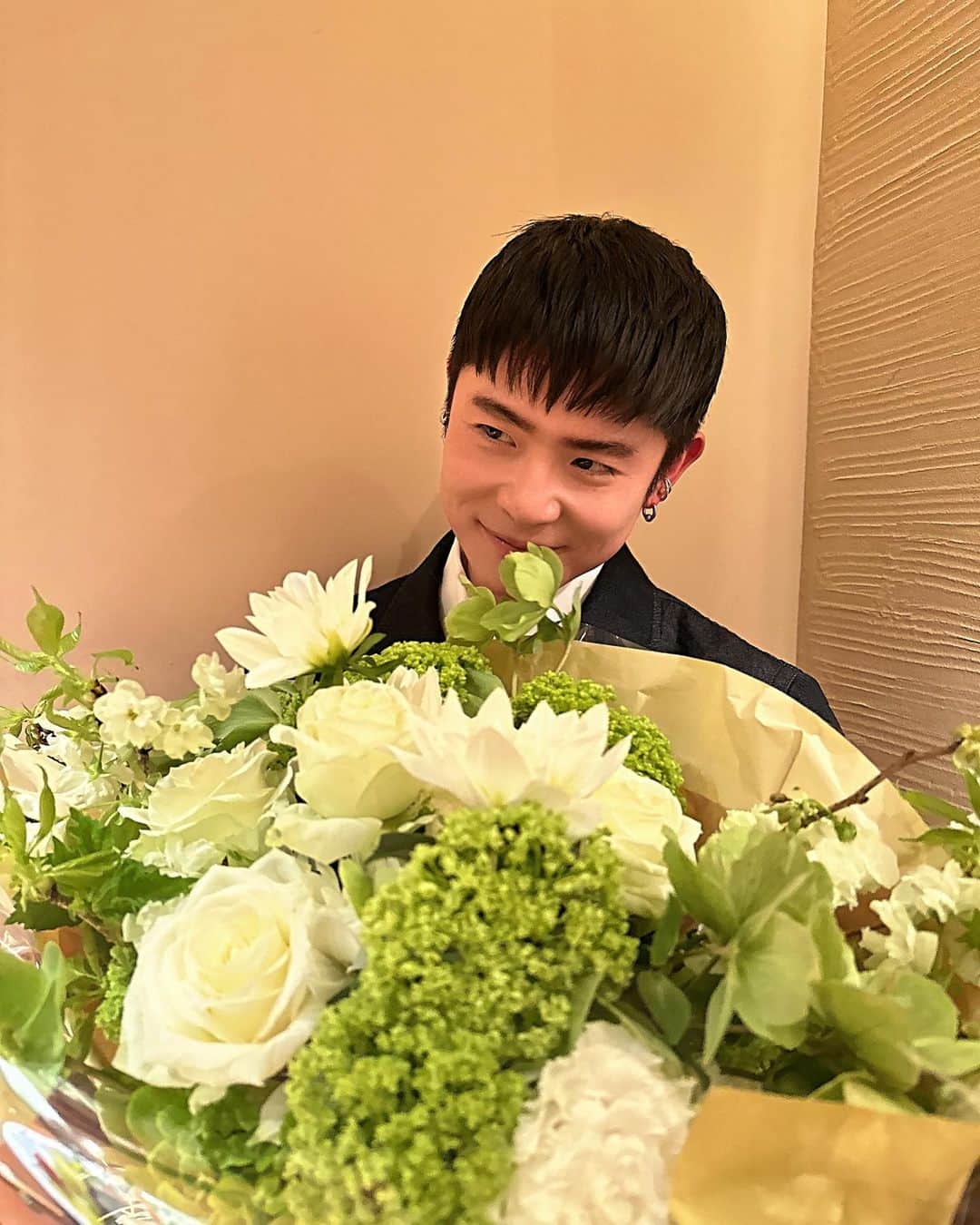 Noah（ノア）のインスタグラム：「素敵な方たちに恵まれているあなたと私 幸せです🤍  #TaikiNoah」