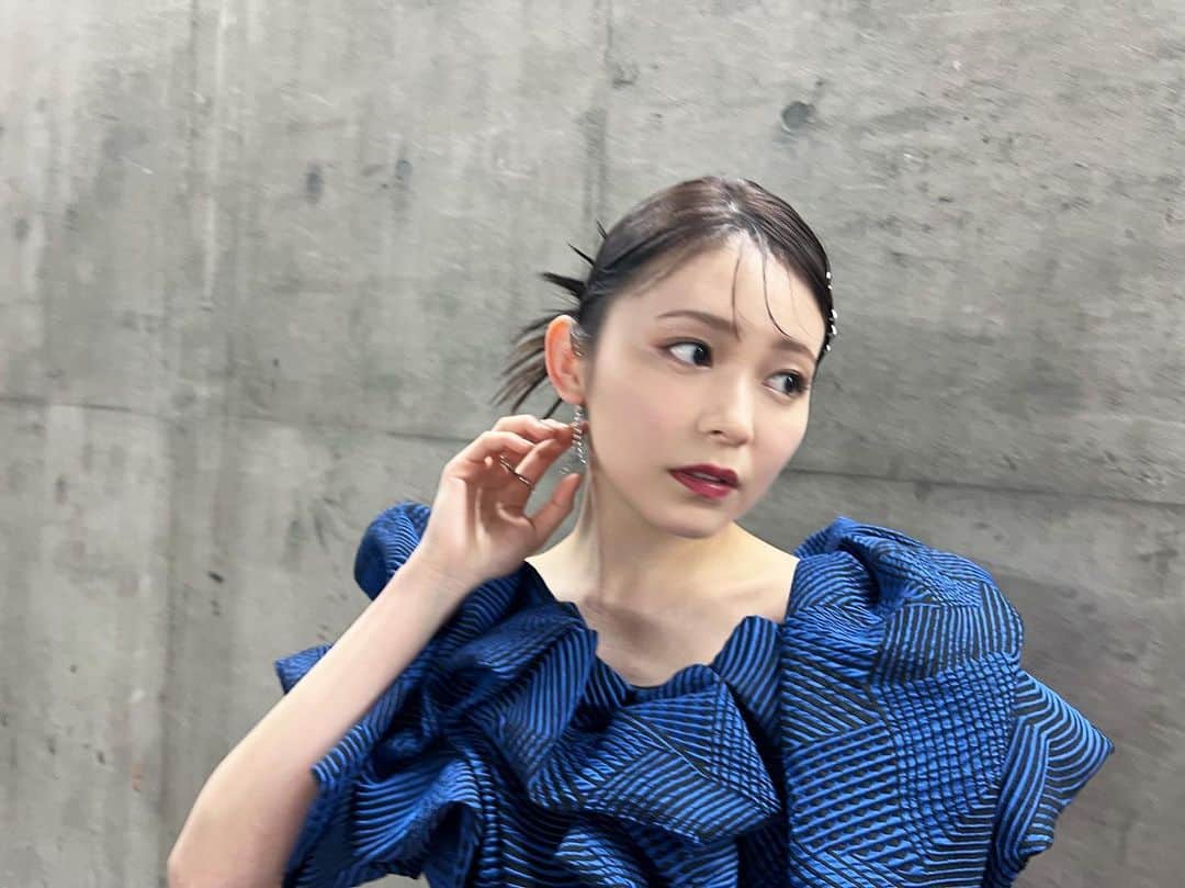 久間田琳加のインスタグラム：「💙」