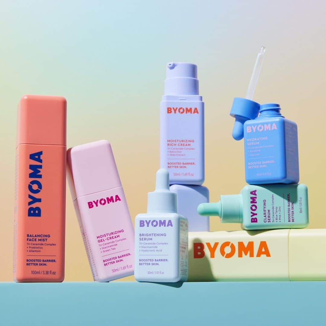 Urban Outfittersさんのインスタグラム写真 - (Urban OutfittersInstagram)「Looking to get that spring ✨glow✨? @BYOMA is here to get keep your skin brightened and hydrated for the season. Shop the full line at your local UO and at the link in bio. #UOBeauty」4月5日 23時01分 - urbanoutfitters