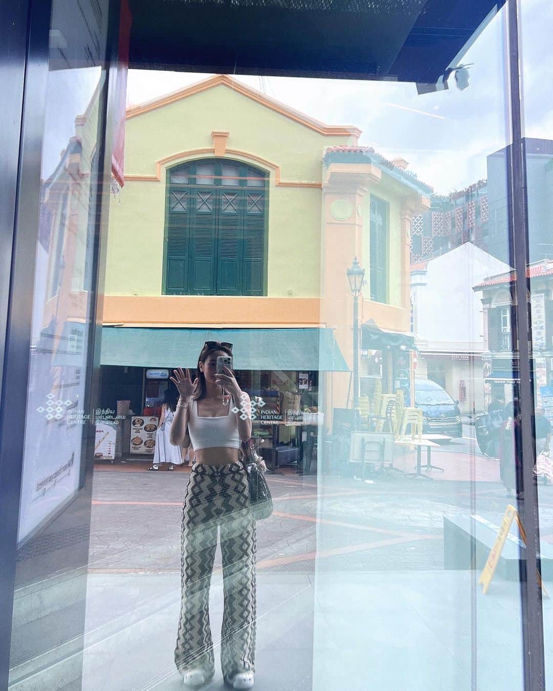 ジングルワンのインスタグラム：「： 🇸🇬❤️」