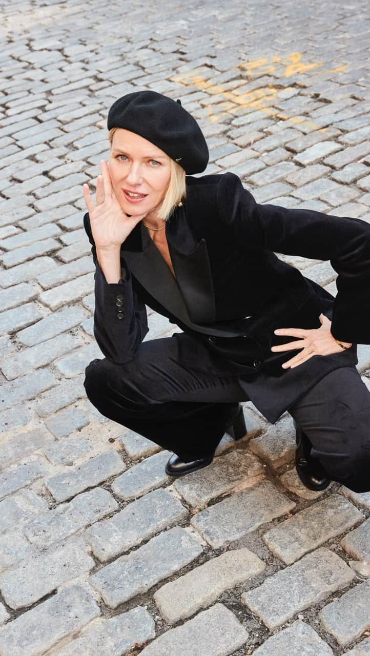 ベン・ワッツのインスタグラム：「French energy in Nyc @naomiwatts x @amazingmagazine @xgabriela @marywilesmakeup @rebekahforecast @nililotan #naomiwatts #benwatts #nyc #outtakes」