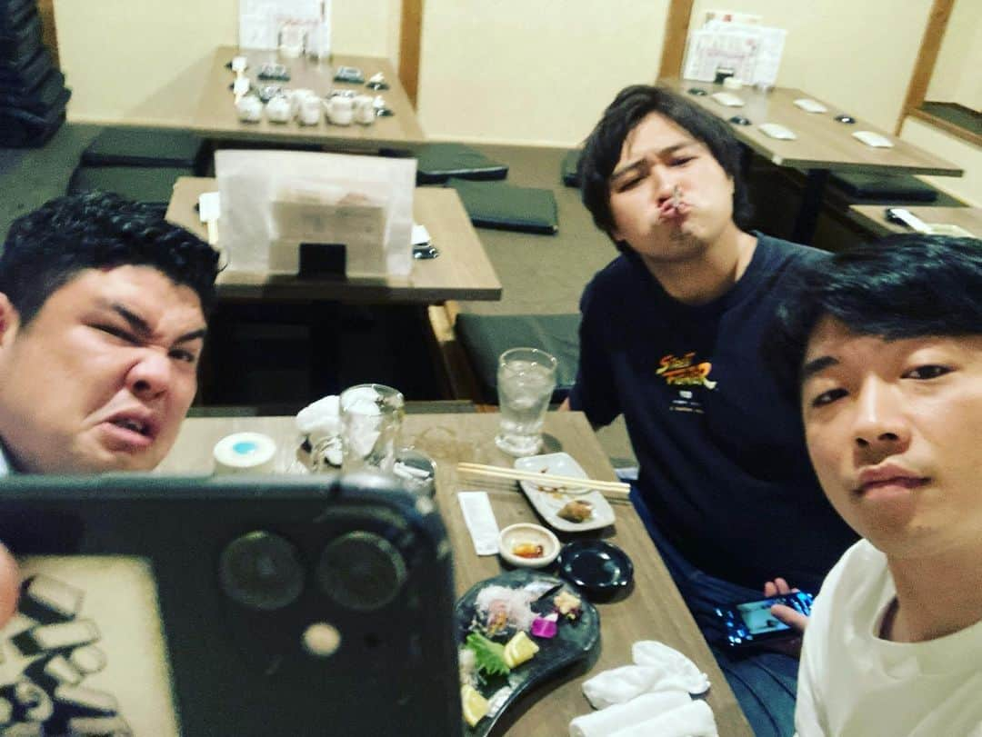 新山士彦さんのインスタグラム写真 - (新山士彦Instagram)「寿司、寿を司る。ありがとう、寿司」4月5日 23時34分 - sayaka_no_niiyan