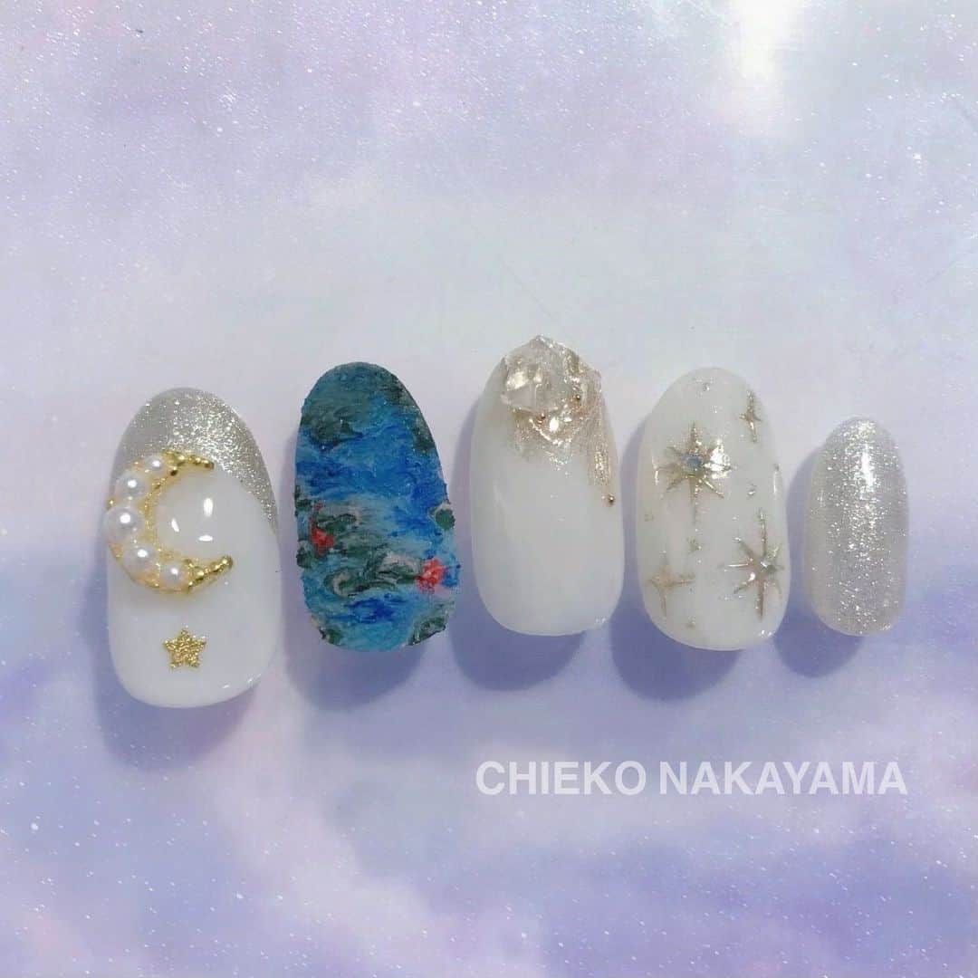 なかやまちえこのインスタグラム：「すっかり載せるのを忘れていた⠀ 2022のPREANFAカタログのネイル💅⠀ ⠀ PREANFAの公式ホームページからもオンラインでカタログご覧いただけます❕❕⠀ @preanfaofficial ⠀ @kimacat_betty ⠀⠀ ⠀ #nail #nails #nailart #ネイル #美甲 #ネイルアート  #japanesenailart #manucure #japanesenails #manicurist #gelnails #أظافر #네일아트 #미용  #เพ้นท์เล็บ #artedeuñas #เพ้นท์เล็บเจล #ジェルネイルデザイン #ネイルデザイン #nagelkunst #ニュアンスネイル」