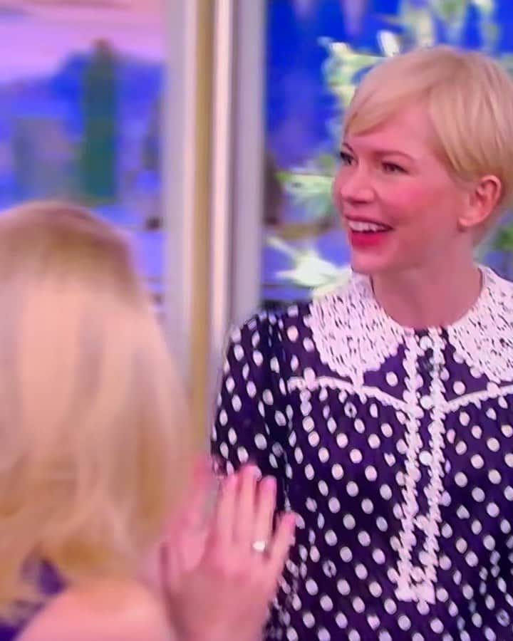 のインスタグラム：「Gorgeous #michellewilliams looking soooo cute in the @HVN Marie dress on @theviewabc ❤️ Styled by @kateyoung Asst. @seandn, available now @netaporter & hvnlabel.com」
