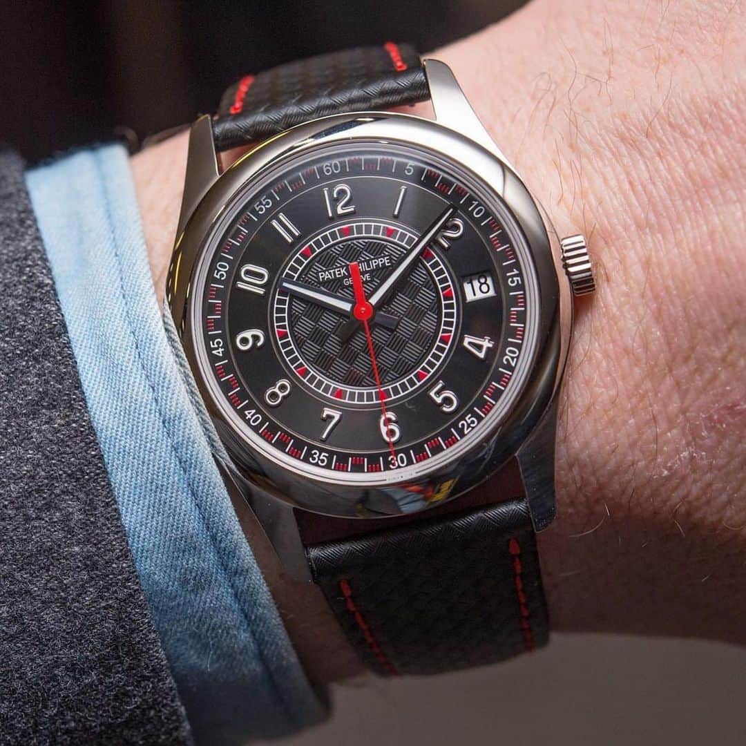WATCHMANIAさんのインスタグラム写真 - (WATCHMANIAInstagram)「The new Patek Philippe Calatrava #6007G with three different color options 🔵🟡🔴They are pretty fun actually.  @todayonthewrist 📸  #patekphilippe #watchesandwonders2023 #calatrava #patekcalatrava」4月6日 1時19分 - watchmania