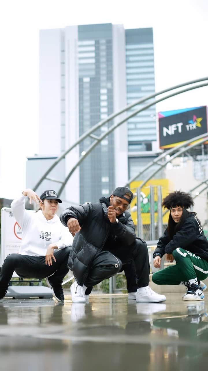 Lil Buckのインスタグラム：「Always hit a round for Lola 🕊️」