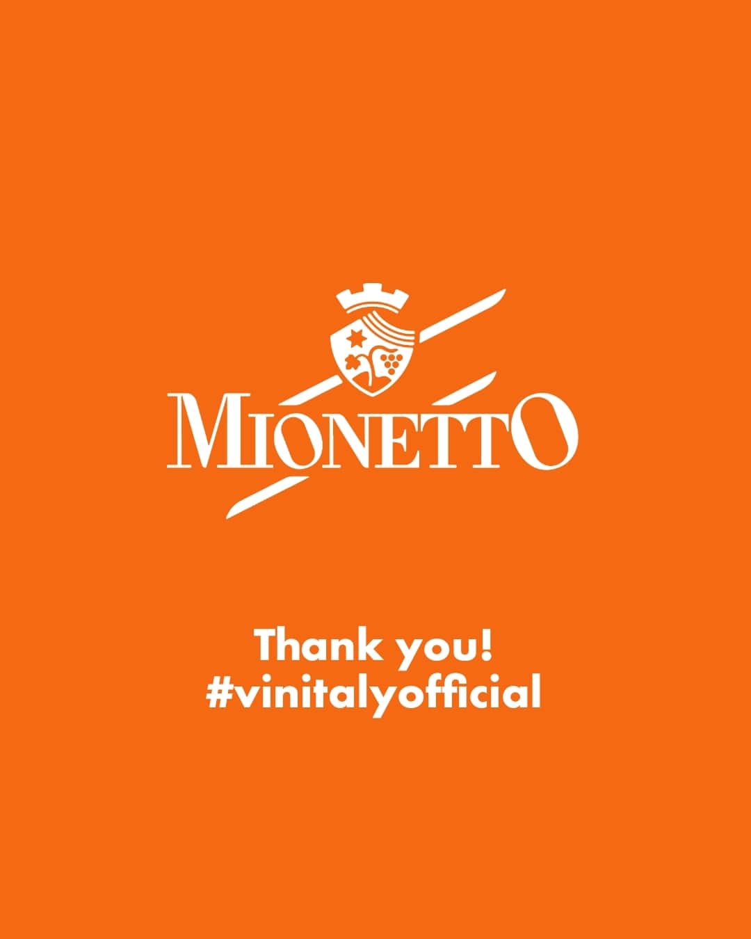 Mionetto Proseccoのインスタグラム：「Un cordiale arrivederci  all’anno prossimo e un grande grazie da parte di tutto lo staff agli amici che sono venuti a trovarci a Vinitaly!  A cordial goodbye until next year and a big thank you from all the staff to the friends who came to visit us at Vinitaly!  @vinitalyofficial  #mionetto #prosecco  #mionettoeshop  #mionettoprosecco  #mionettoinsieme #orangesoul  #rosewine #rosewinelovers #proseccorosé #proseccolover #proseccotime #proseccosuperiore #proseccohills #collinedelprosecco  Bevi Mionetto responsabilmente⁣⁣⁣⁣ Enjoy Mionetto responsibly」